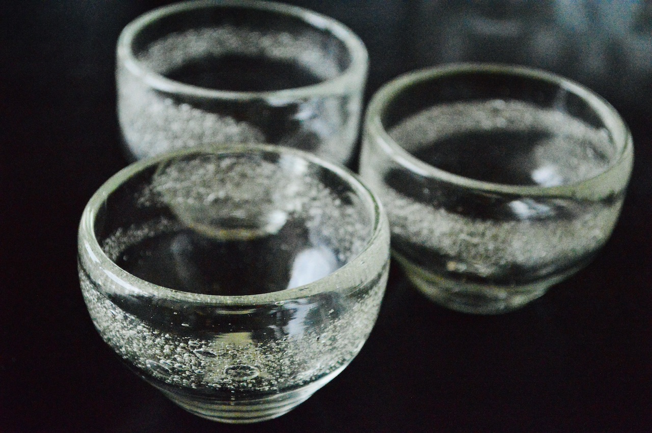 吹きガラス工房彩砂 るり ぐいのみ うす泡 Tinto Tintoマーケット